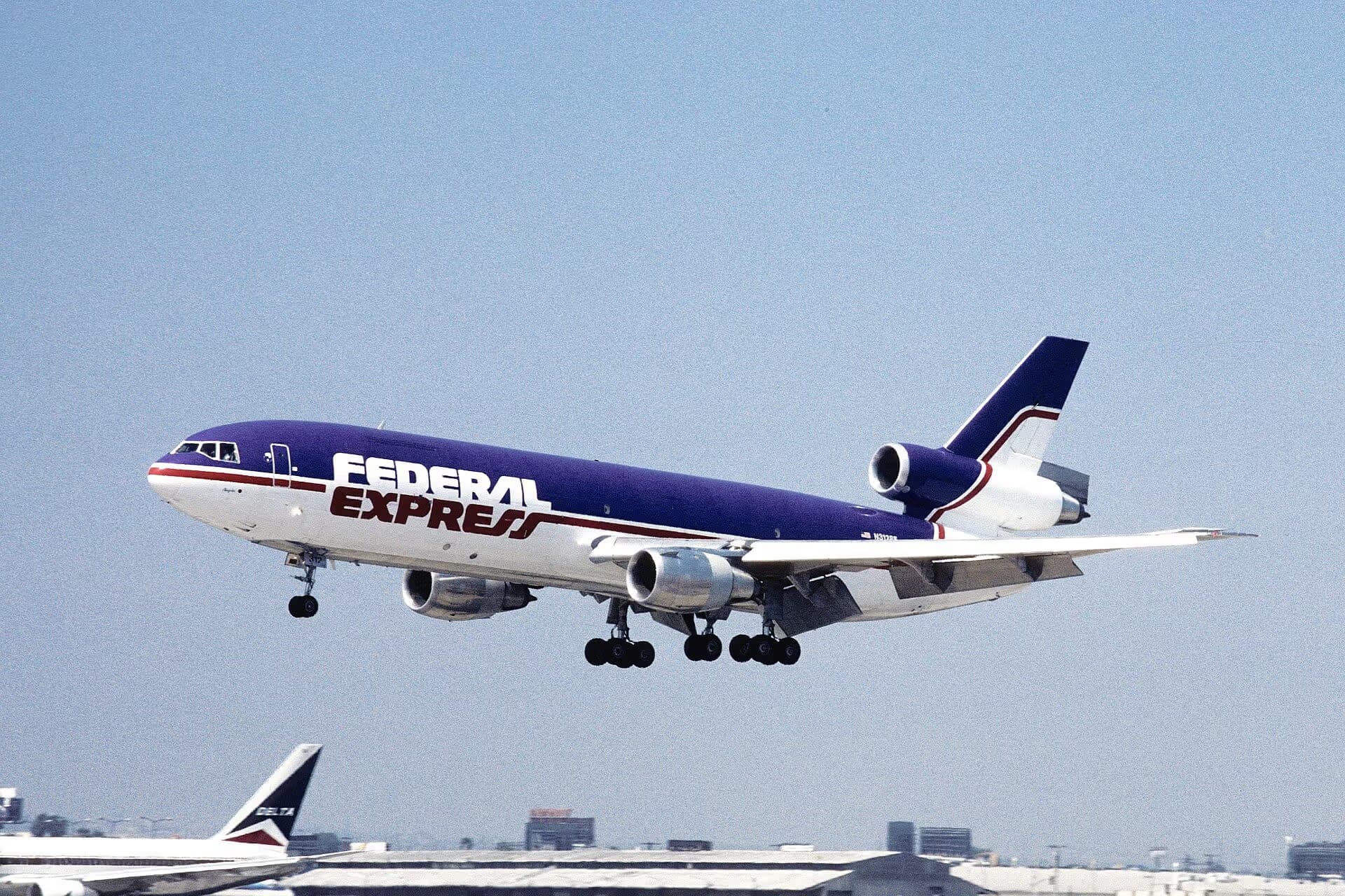 N312FE — Douglas
