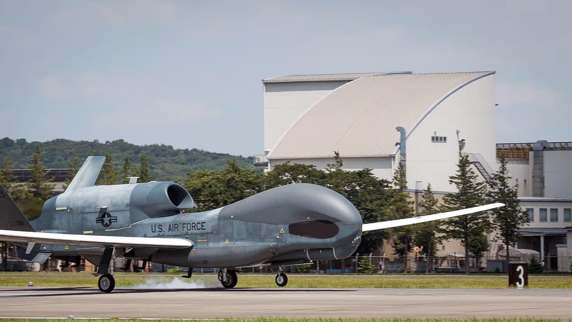 Unidentified — Aircraft