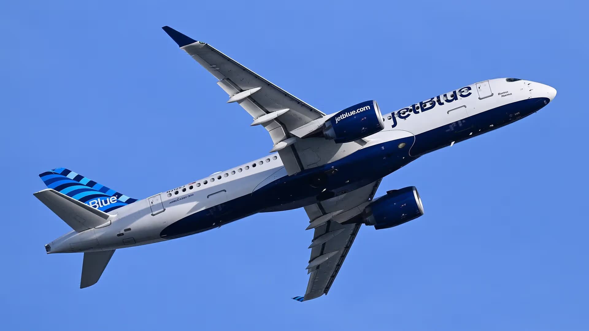 N3125J — Airbus