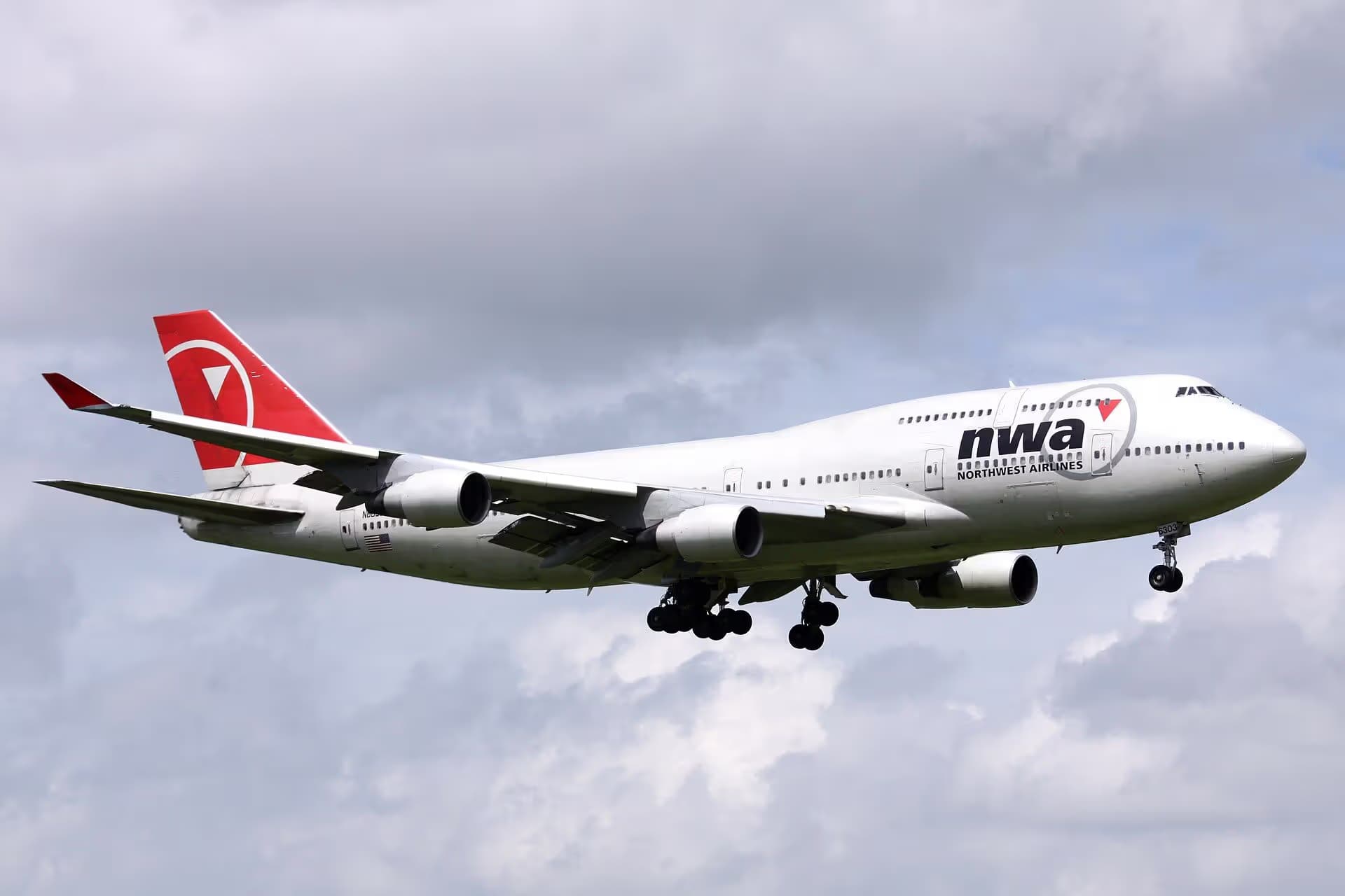 N663US — Boeing