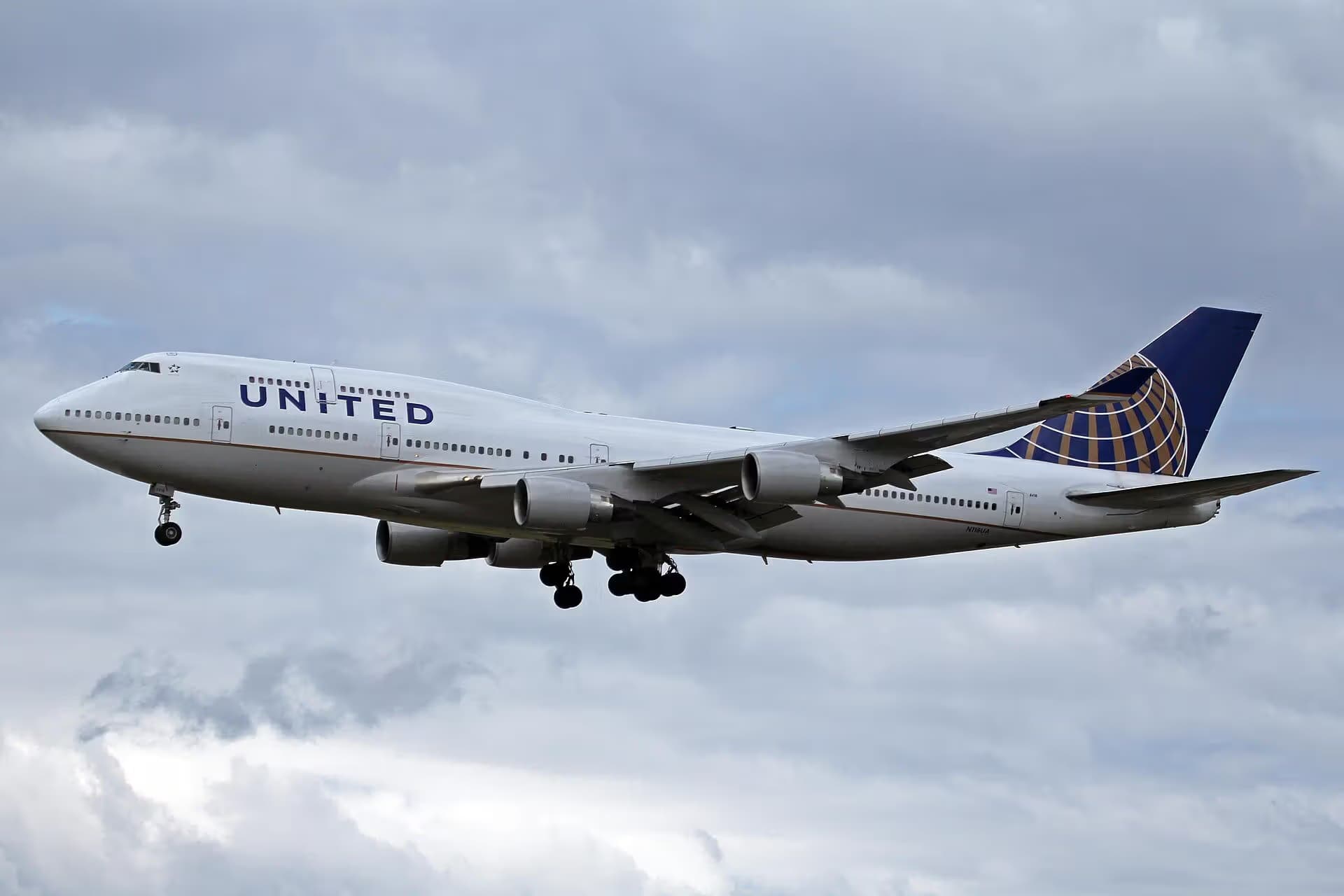 N118UA — Boeing