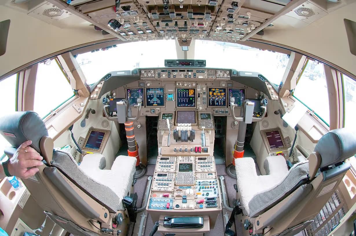 N6067E — Aircraft