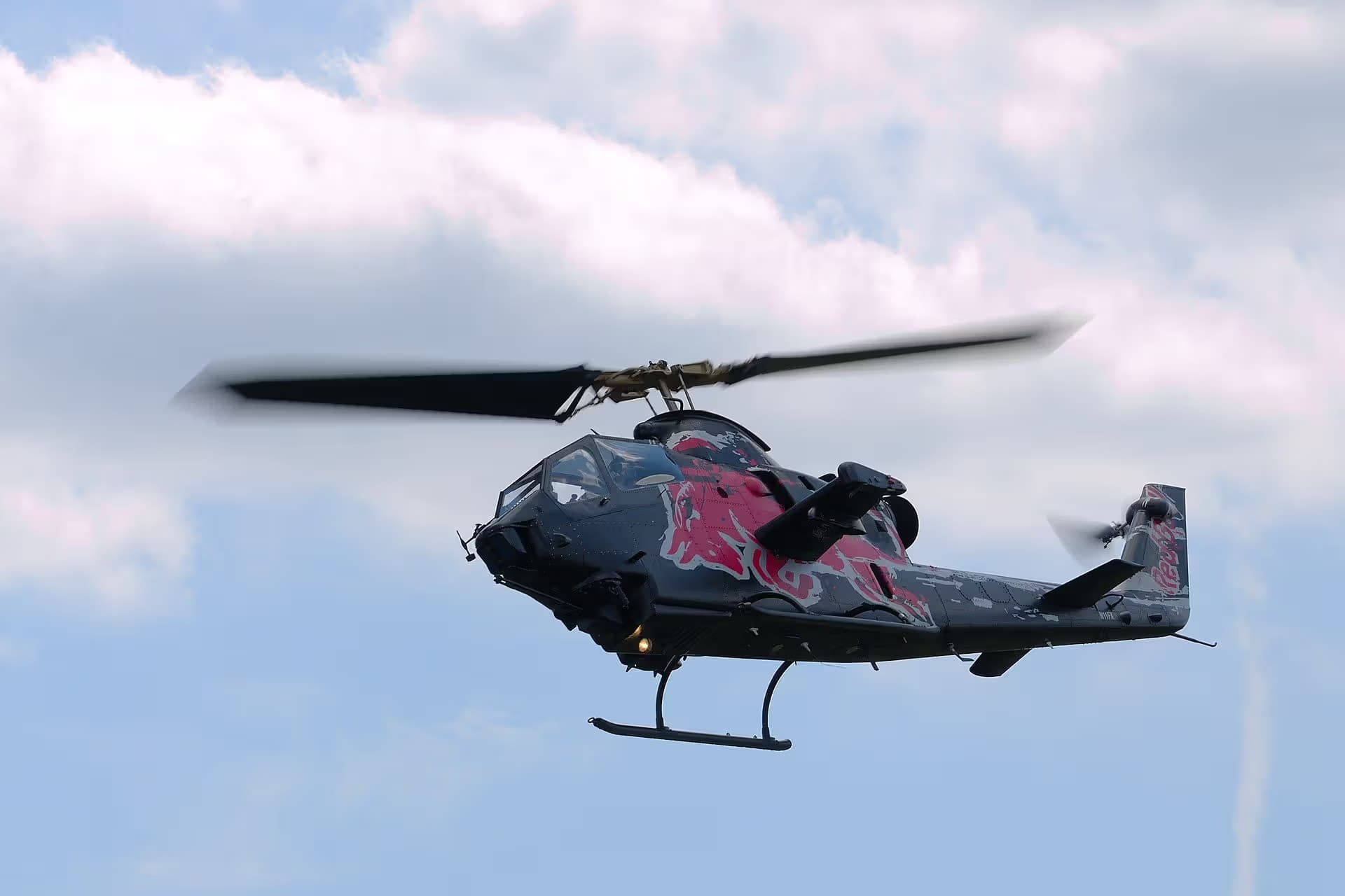 N11FX — Helicopter