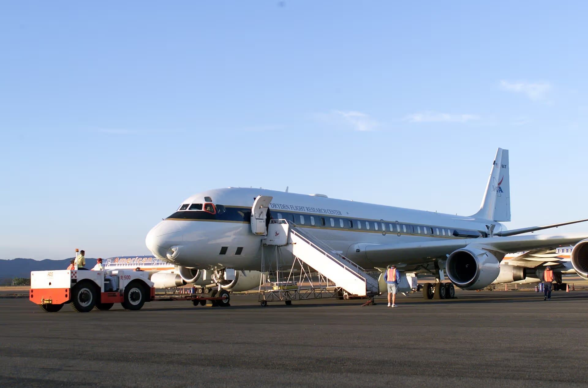 N817NA — Douglas