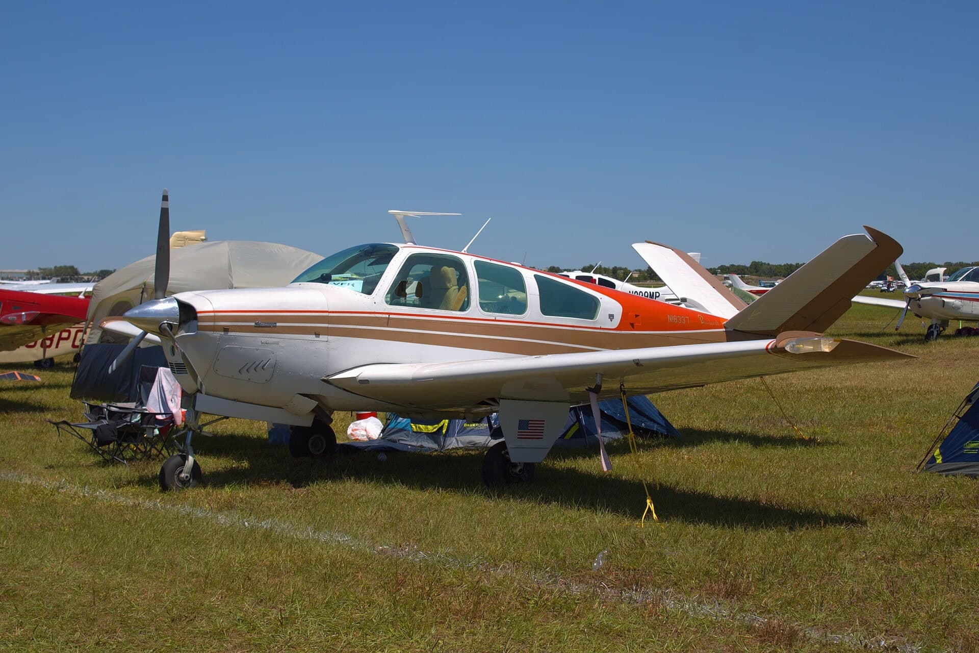 N18337 — Beechcraft