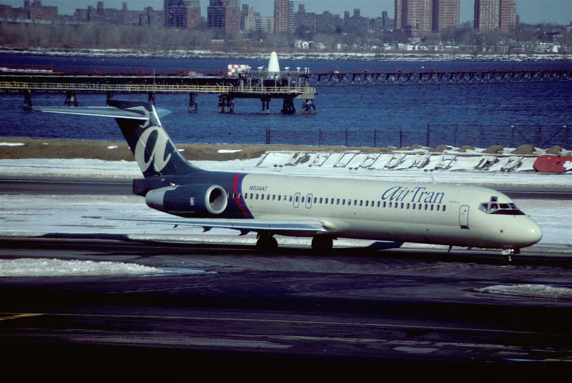 N934AT — Aircraft