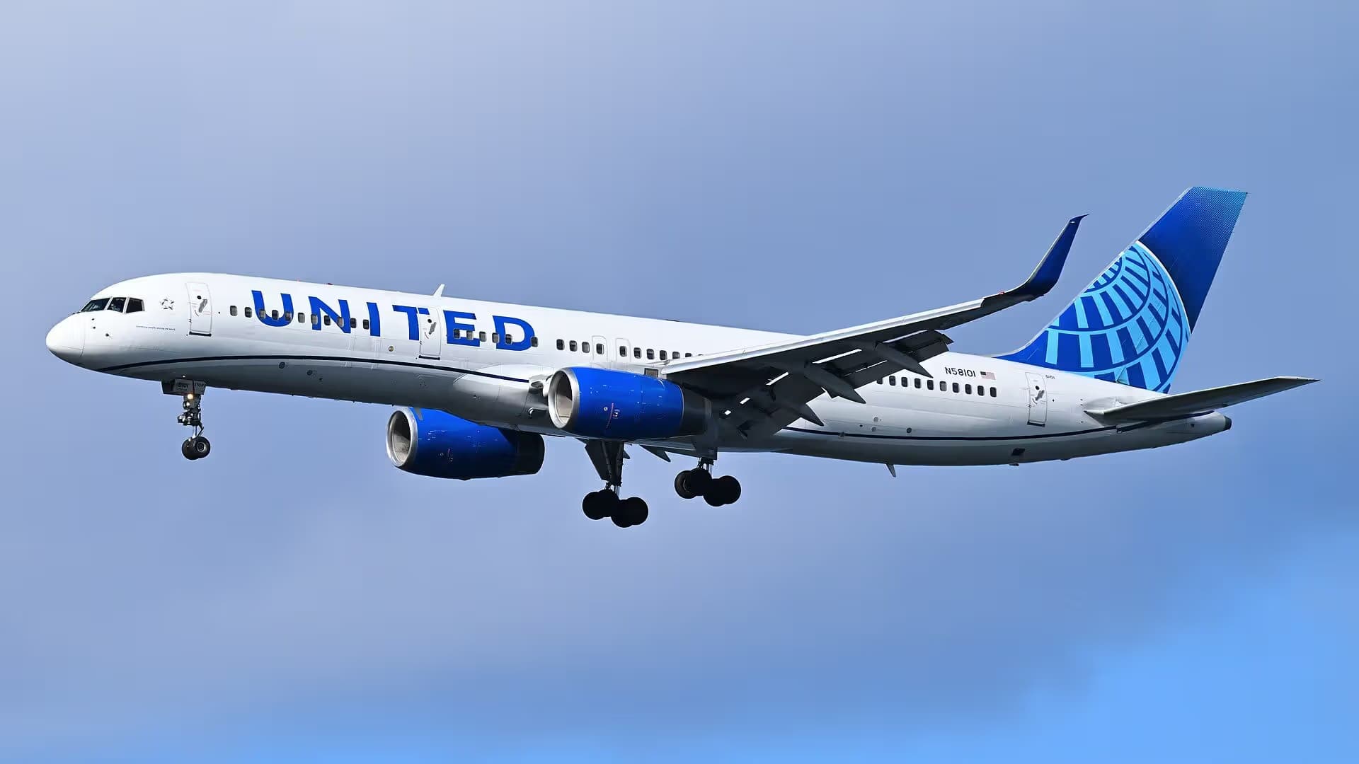 N58101 — Twin-engine aircraft