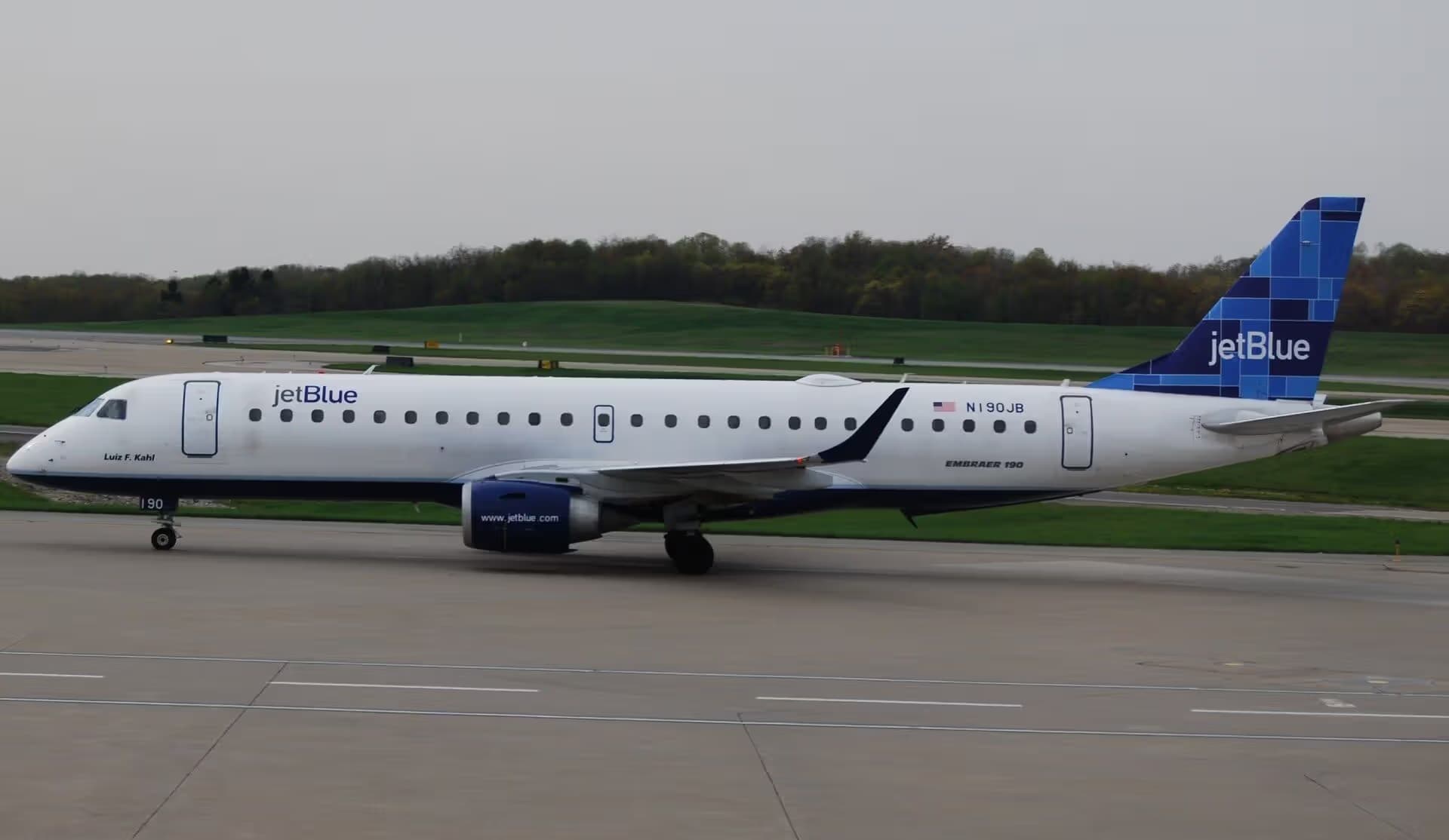 N190JB — Embraer