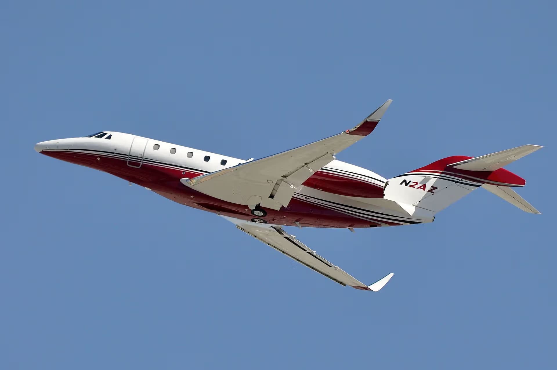 N2AZ — Business jet