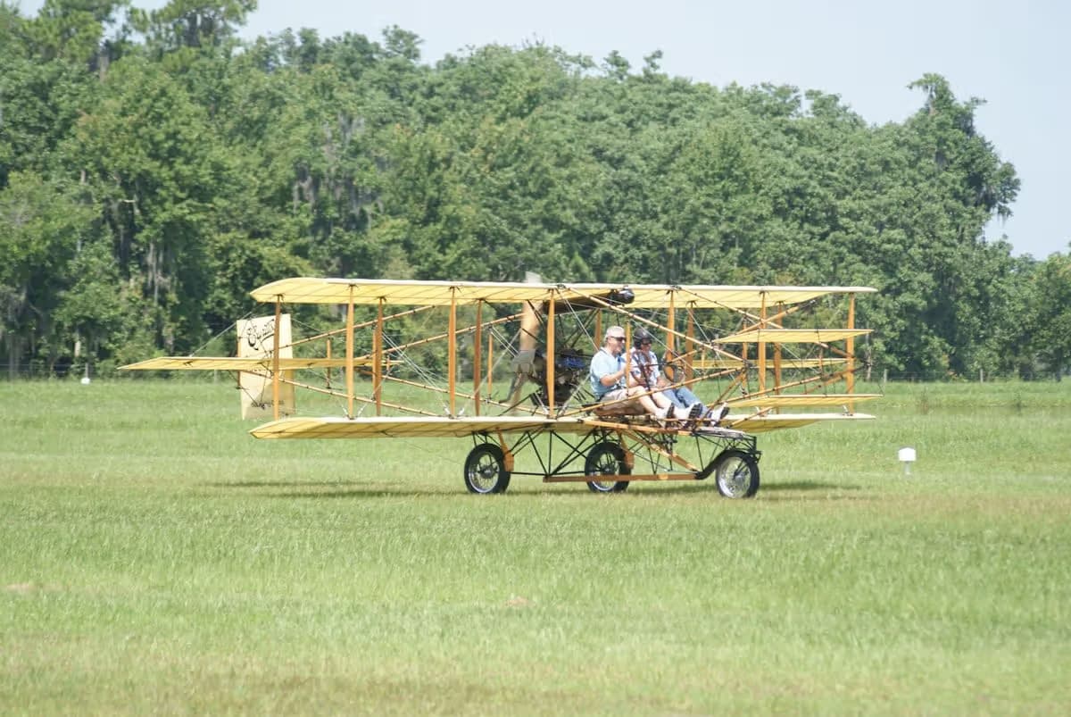 Unidentified — Aircraft