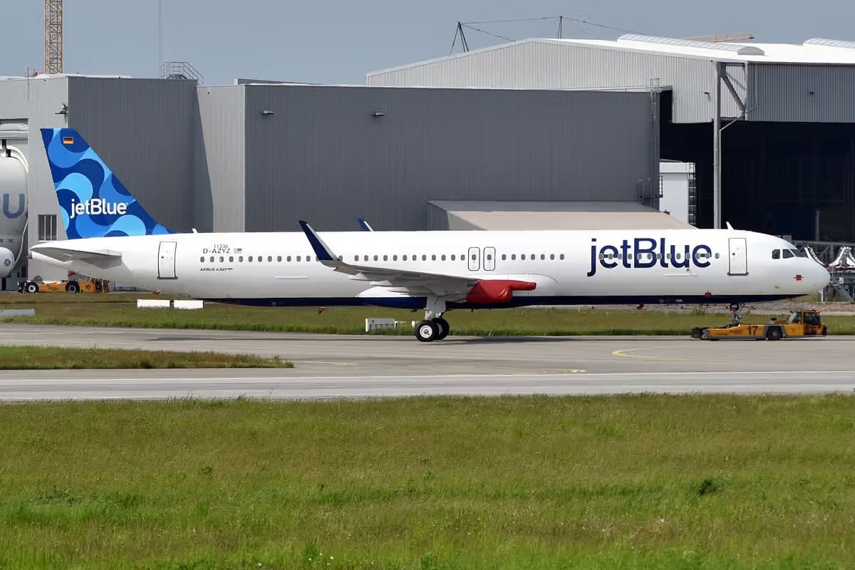 N2151J — Airbus