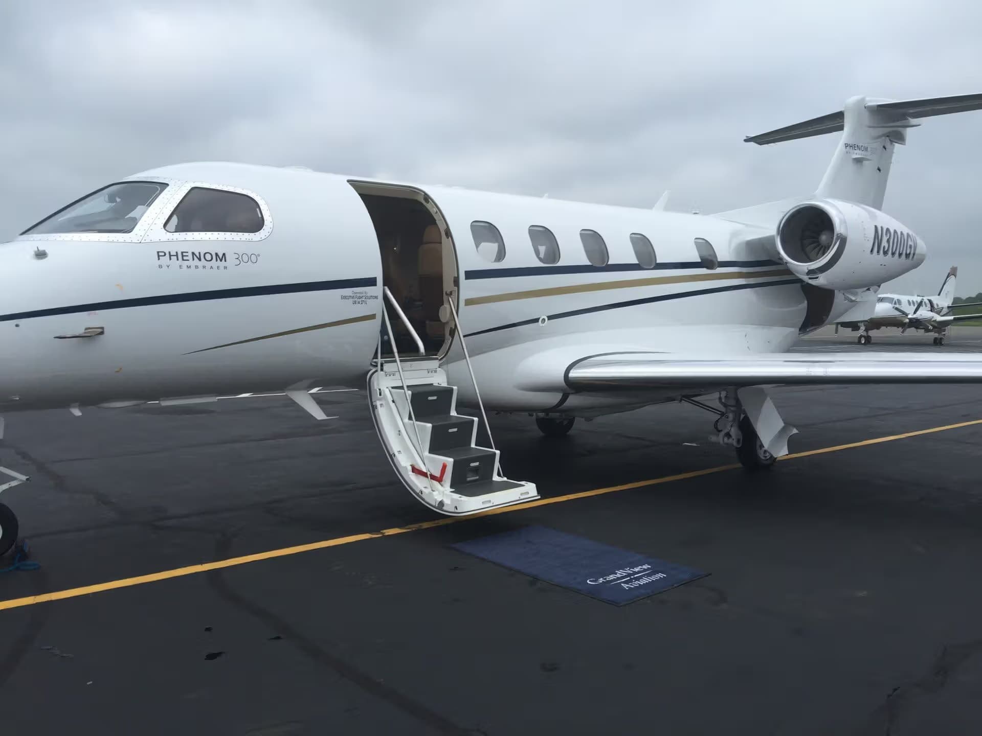 N300GV — Embraer