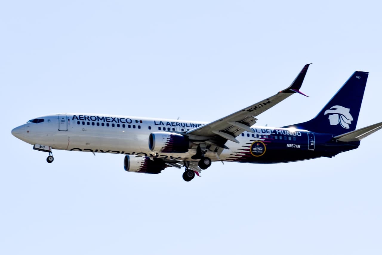 N957AM — Boeing