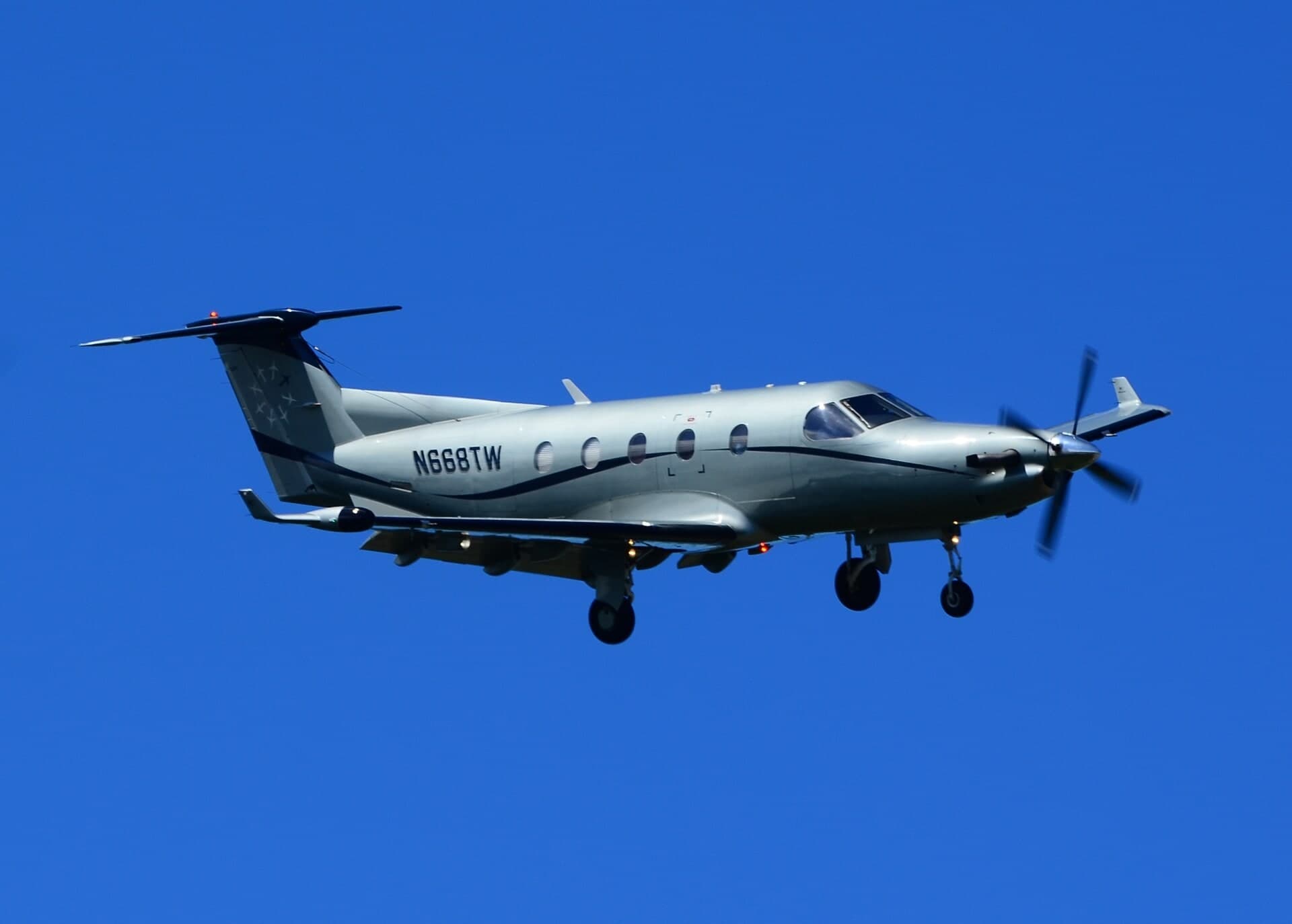 N668TW — Pilatus