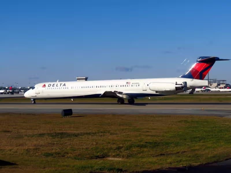 N948DL — Douglas