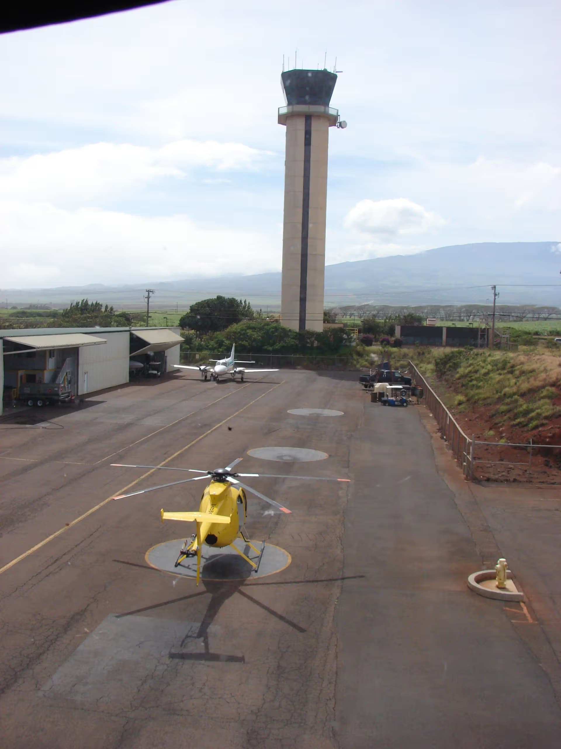 N58251 — Helicopter