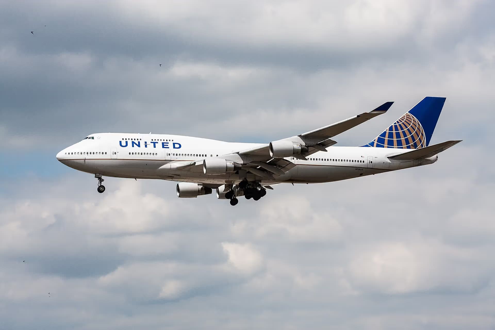N118UA — Boeing