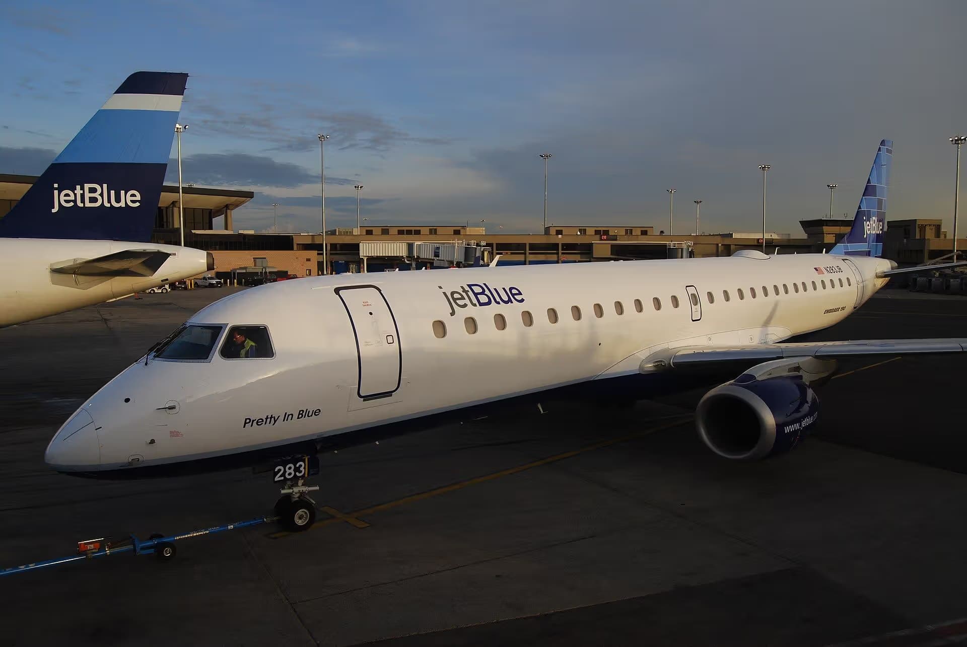 N283JB — Embraer