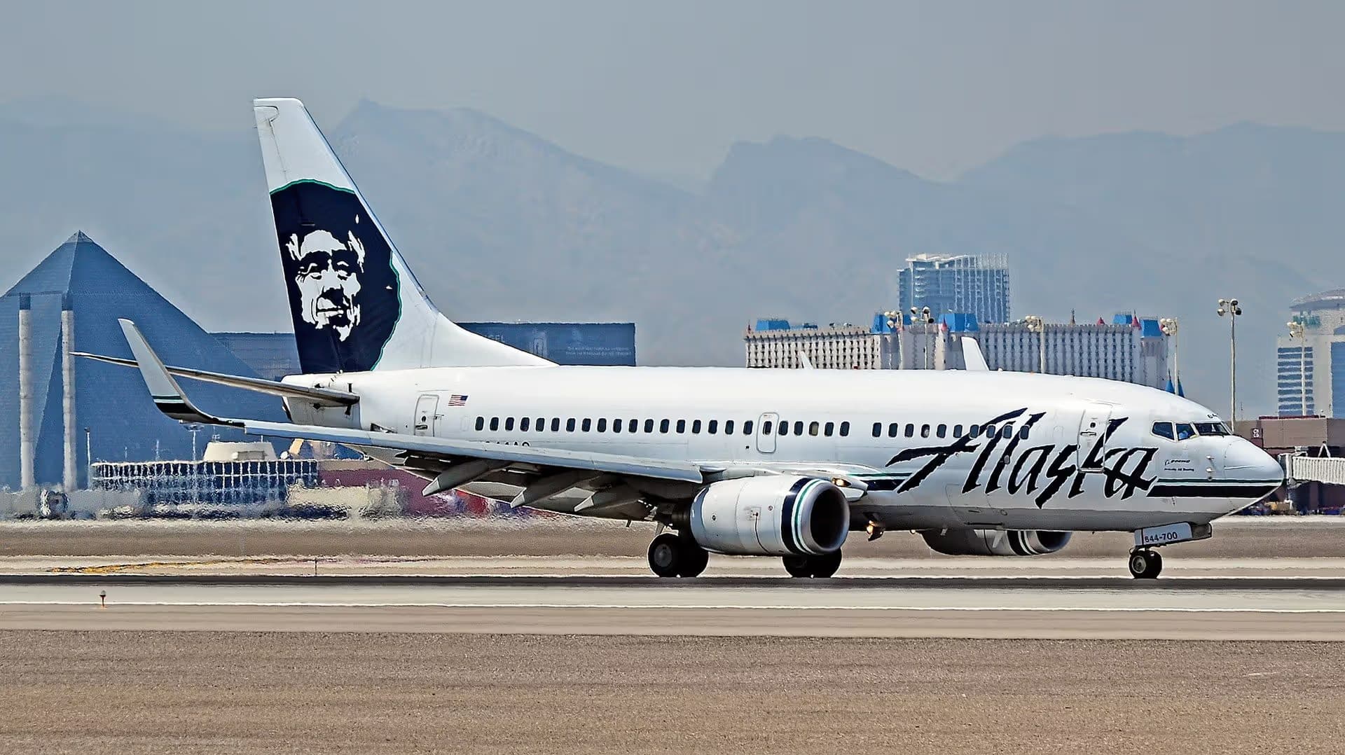 N644AS — Boeing