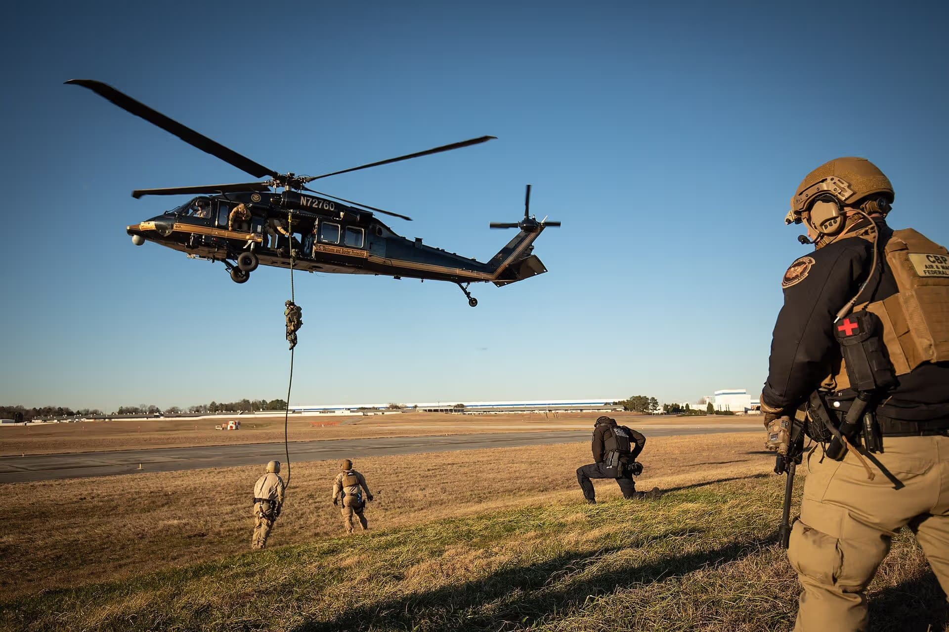N72760 — Helicopter