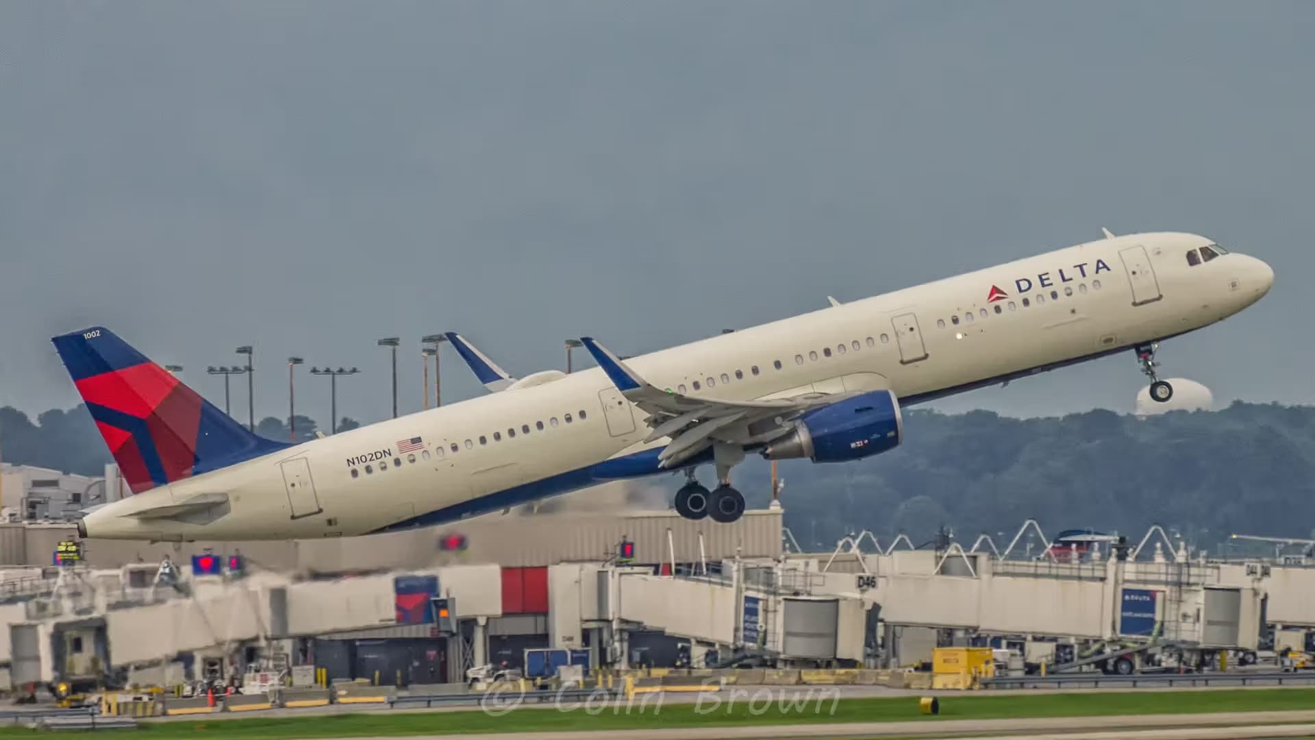 N102DN — Airbus