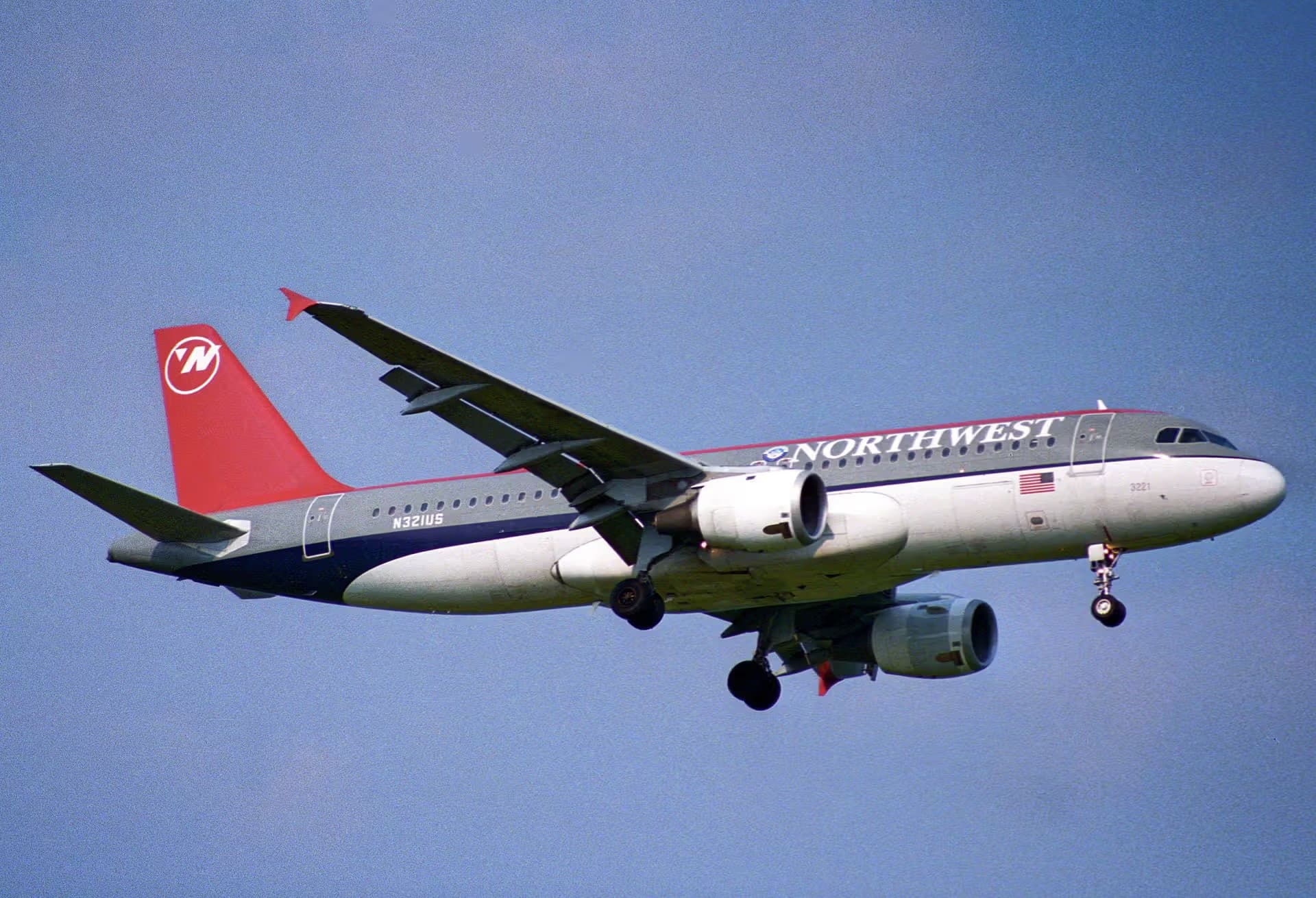 N321US — Airbus