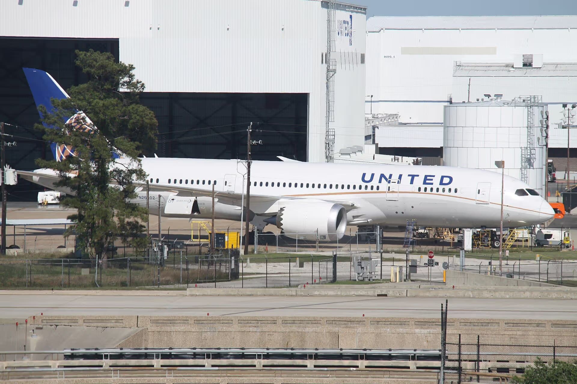 N26902 — Boeing