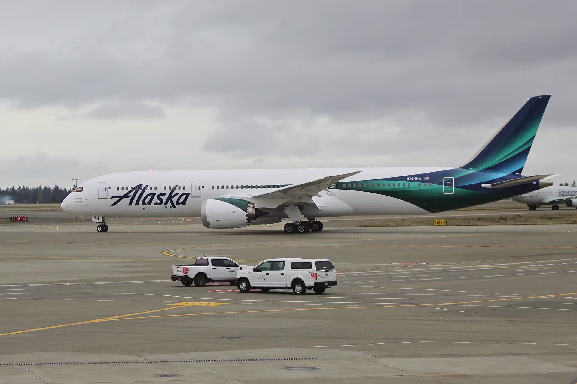 N784HA — Boeing at Seattle–Tacoma International Airport