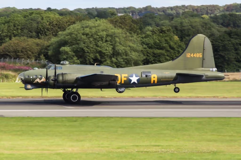 Unidentified — Warbird