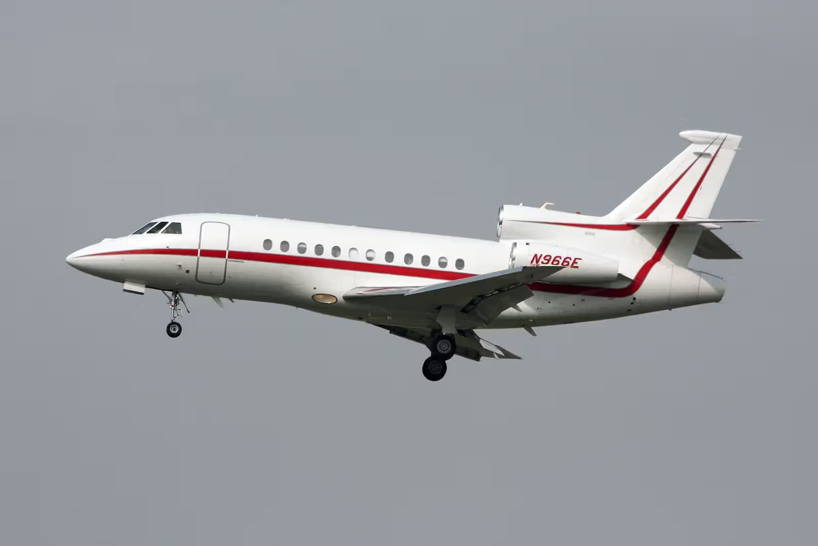 N966E — Business jet