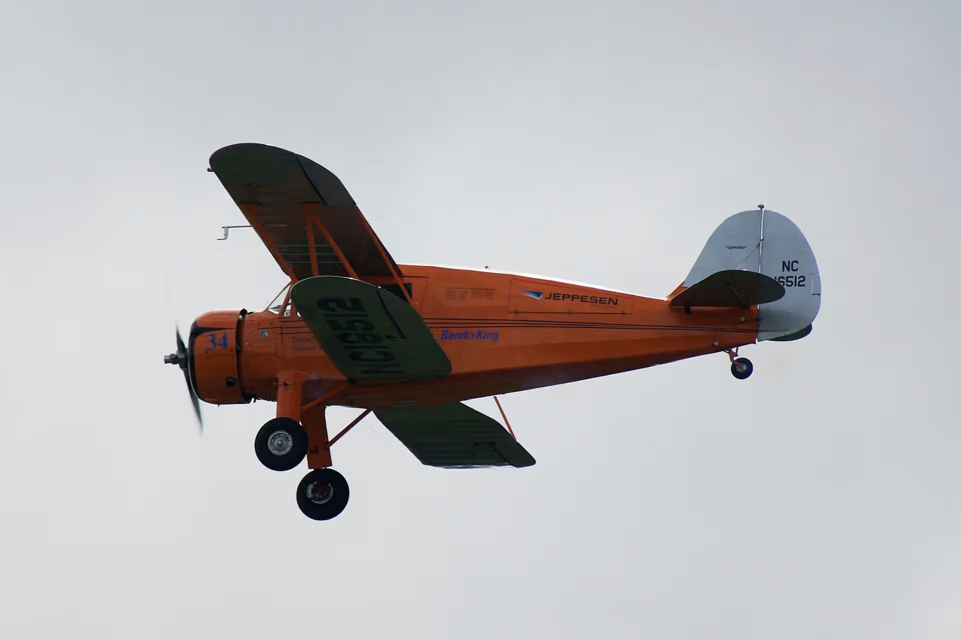 Unidentified — Single-engine aircraft
