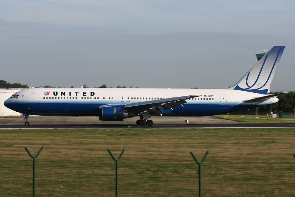 N642UA — Boeing