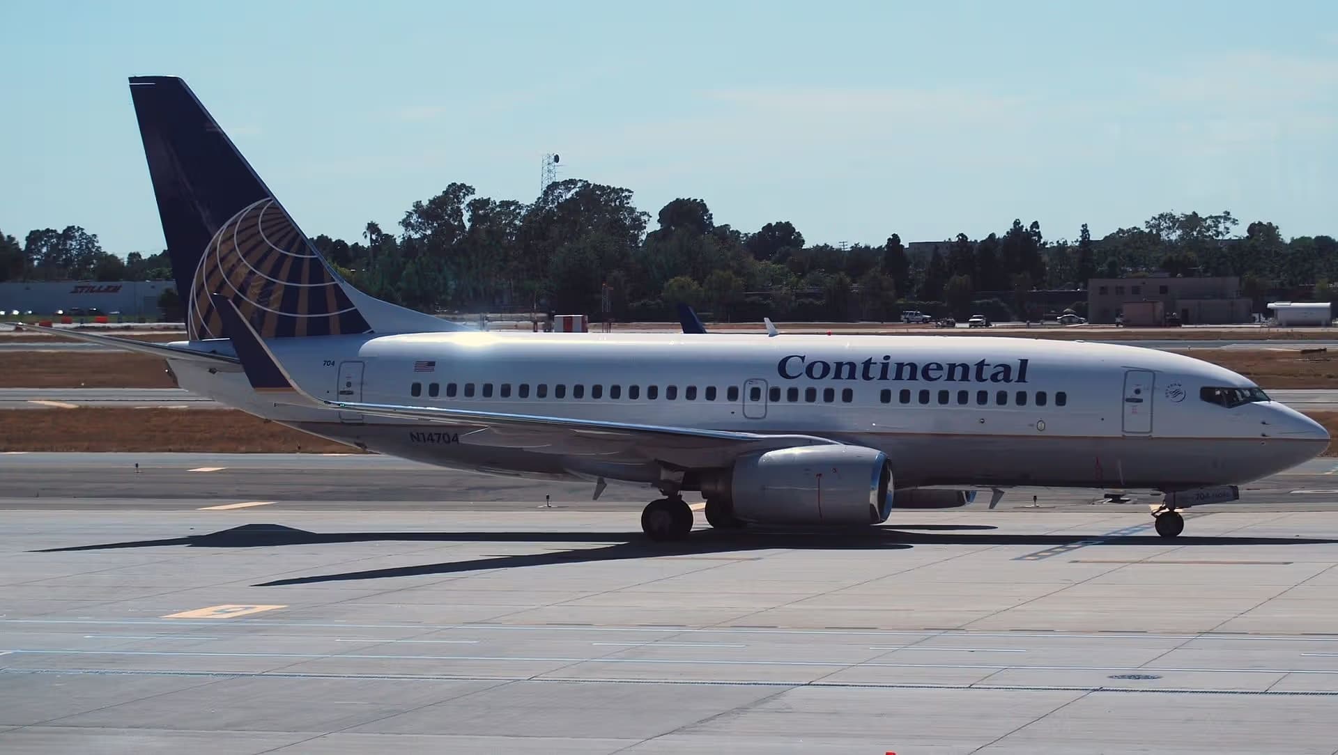 N14704 — Boeing