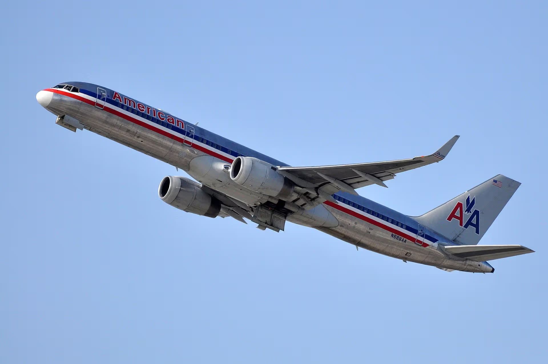 N688AA — Twin-engine aircraft