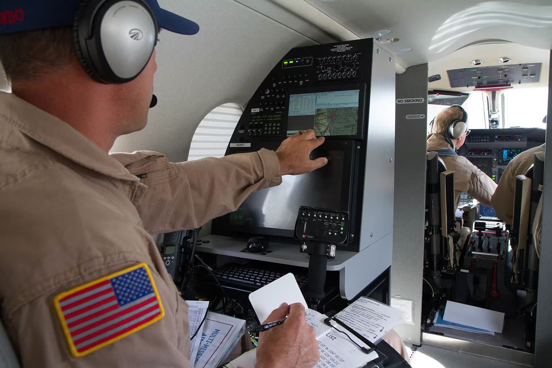 N328SF — Aircraft