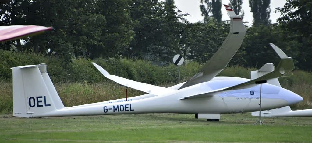 G-MOEL — Glider