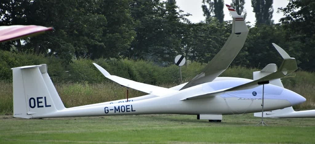 G-MOEL — Glider