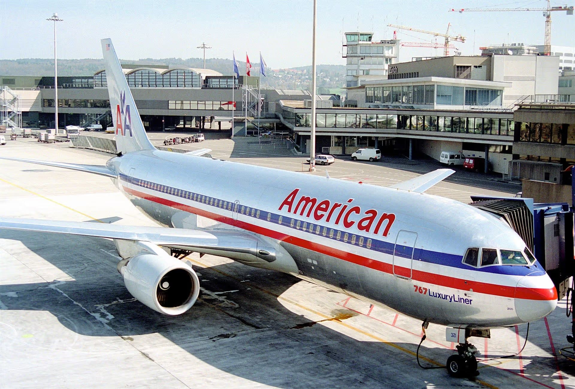 N321AA — Boeing