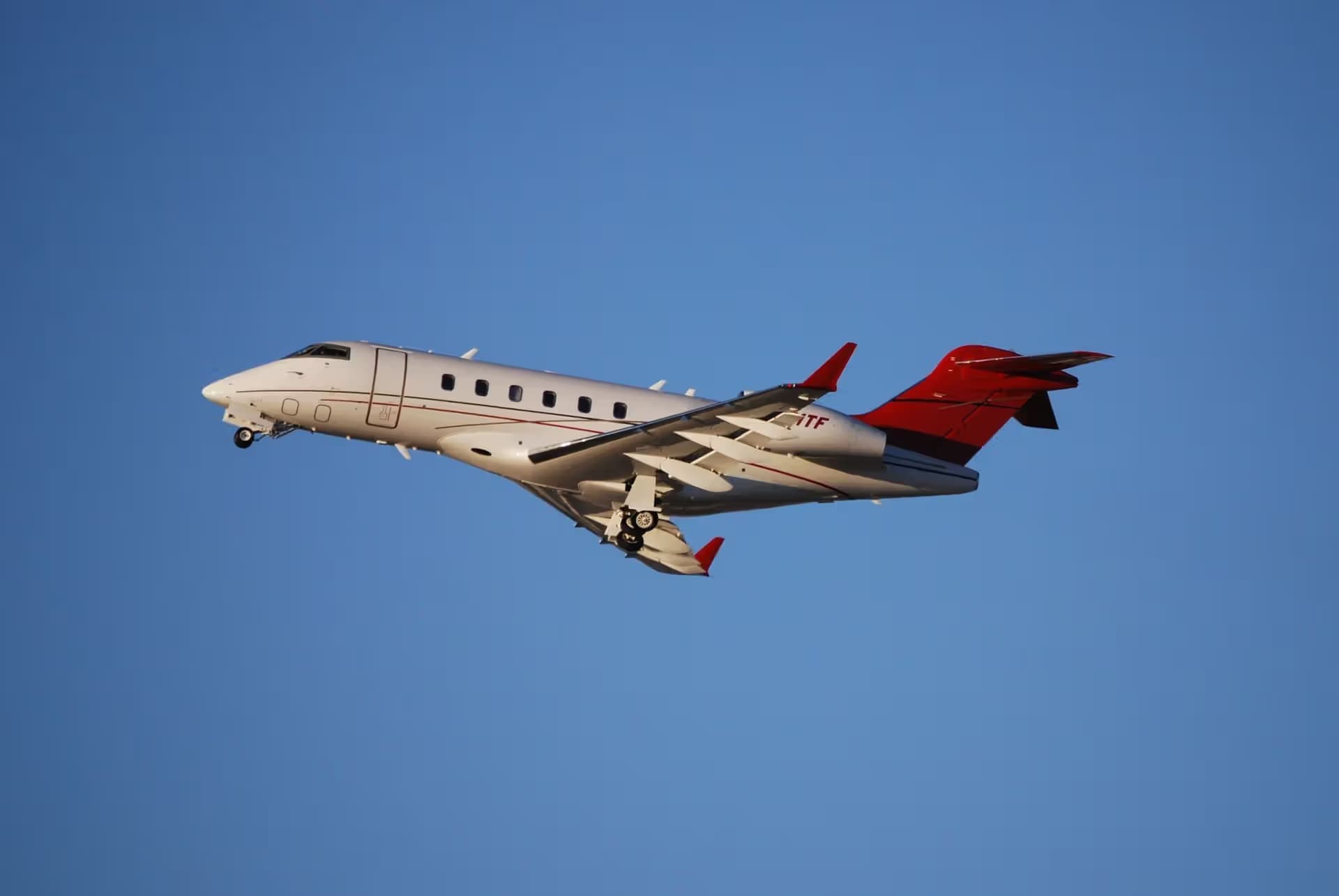N61TF — Business jet