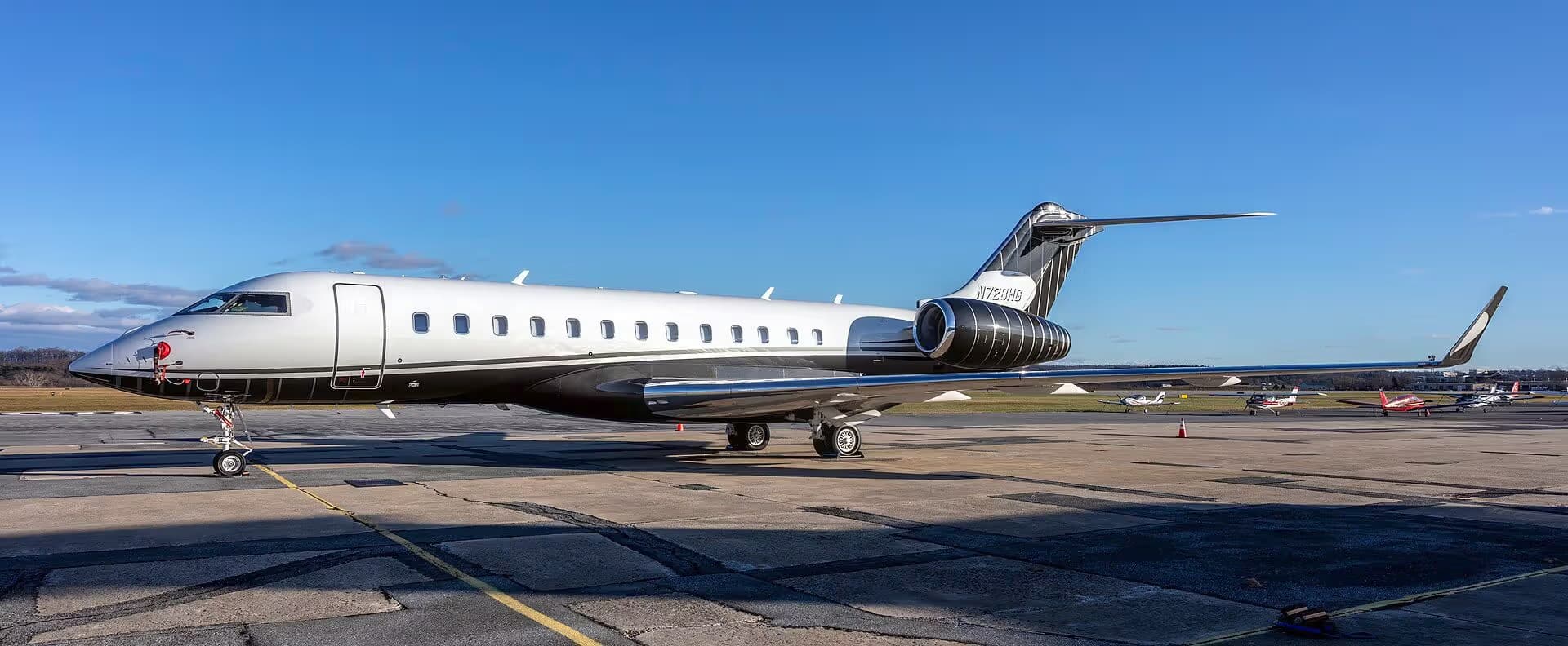 N728HG — Business jet