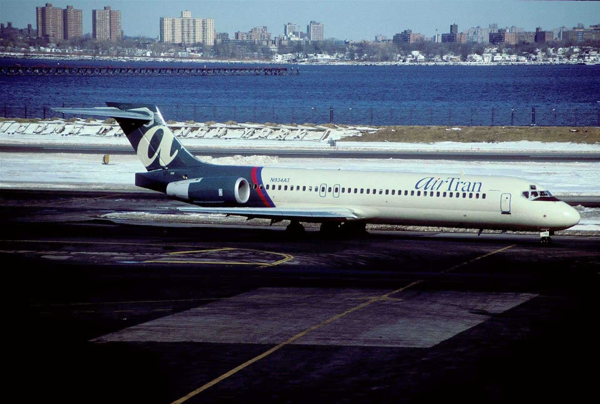 N934AT — Aircraft