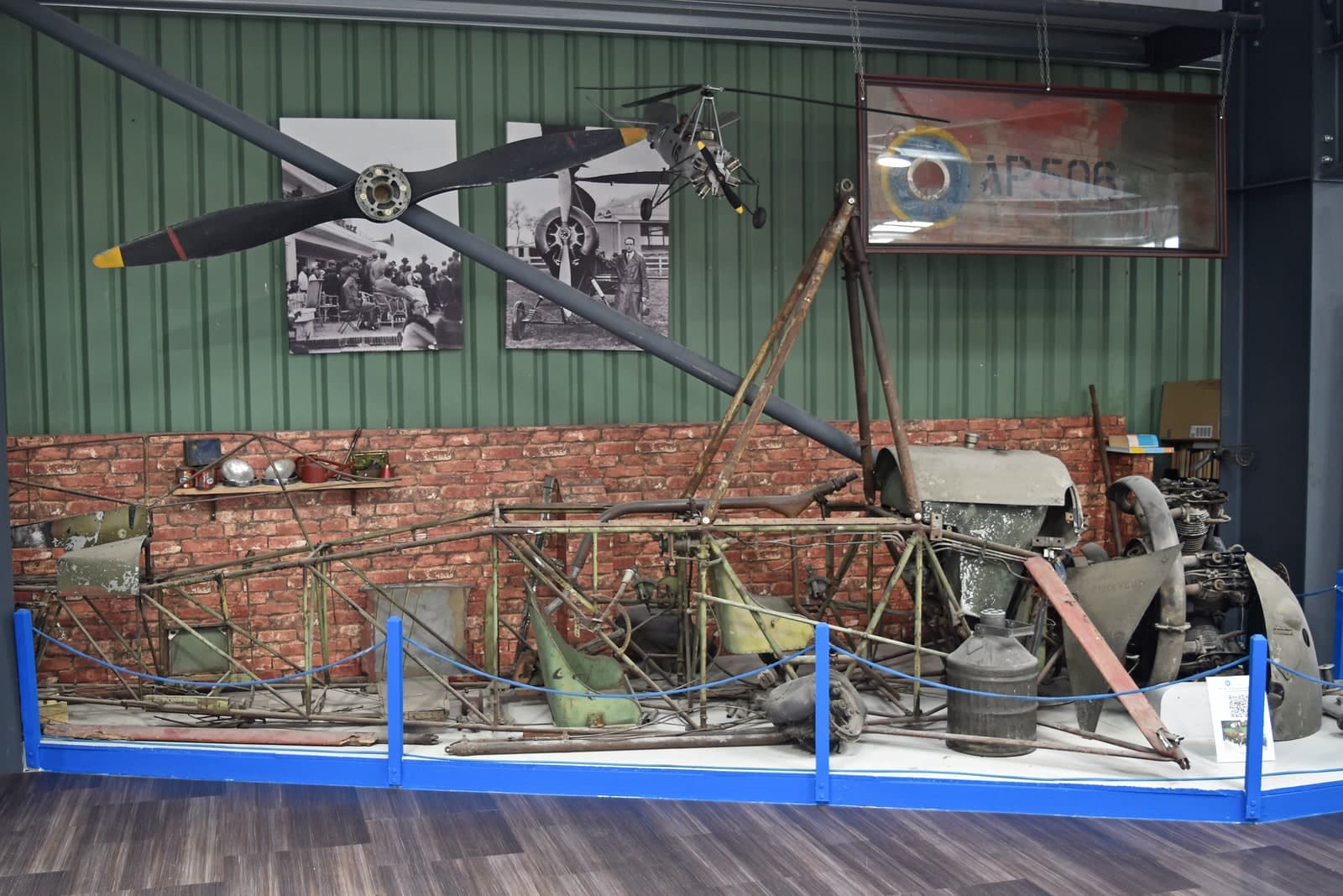 G-ACWM — Aircraft