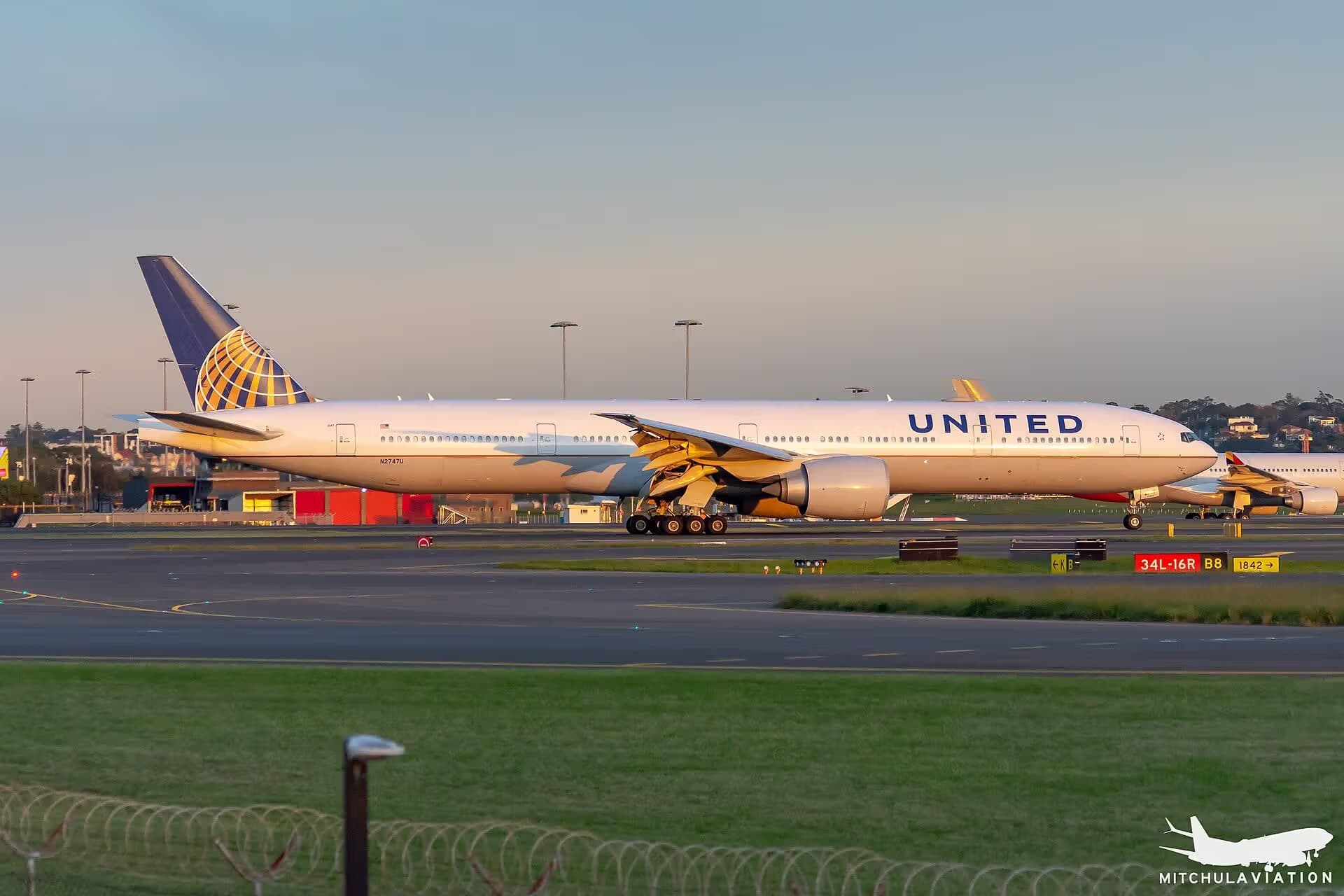 N2747U — Boeing at Sydney Kingsford Smith International Airport