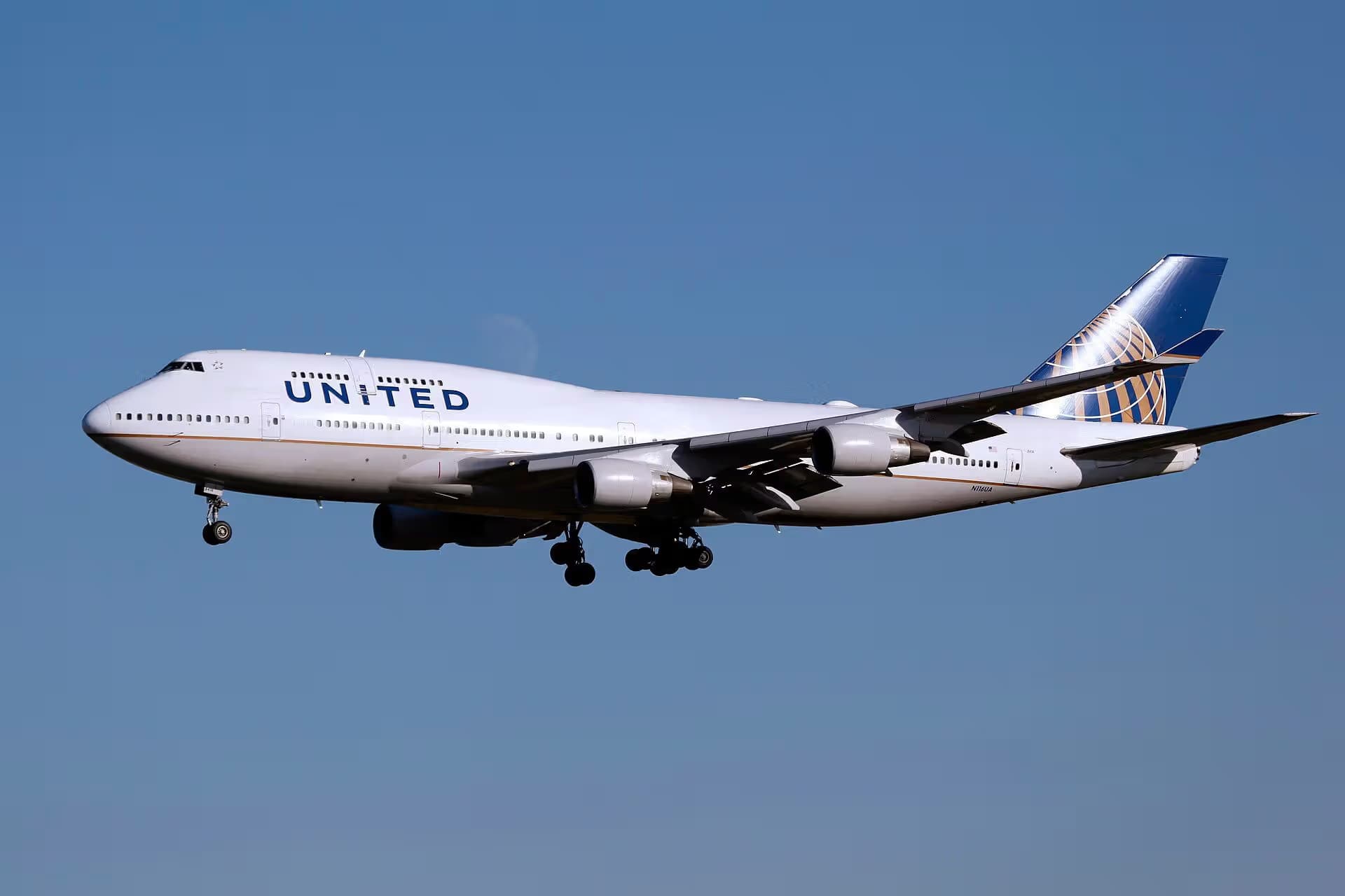 N116UA — Boeing