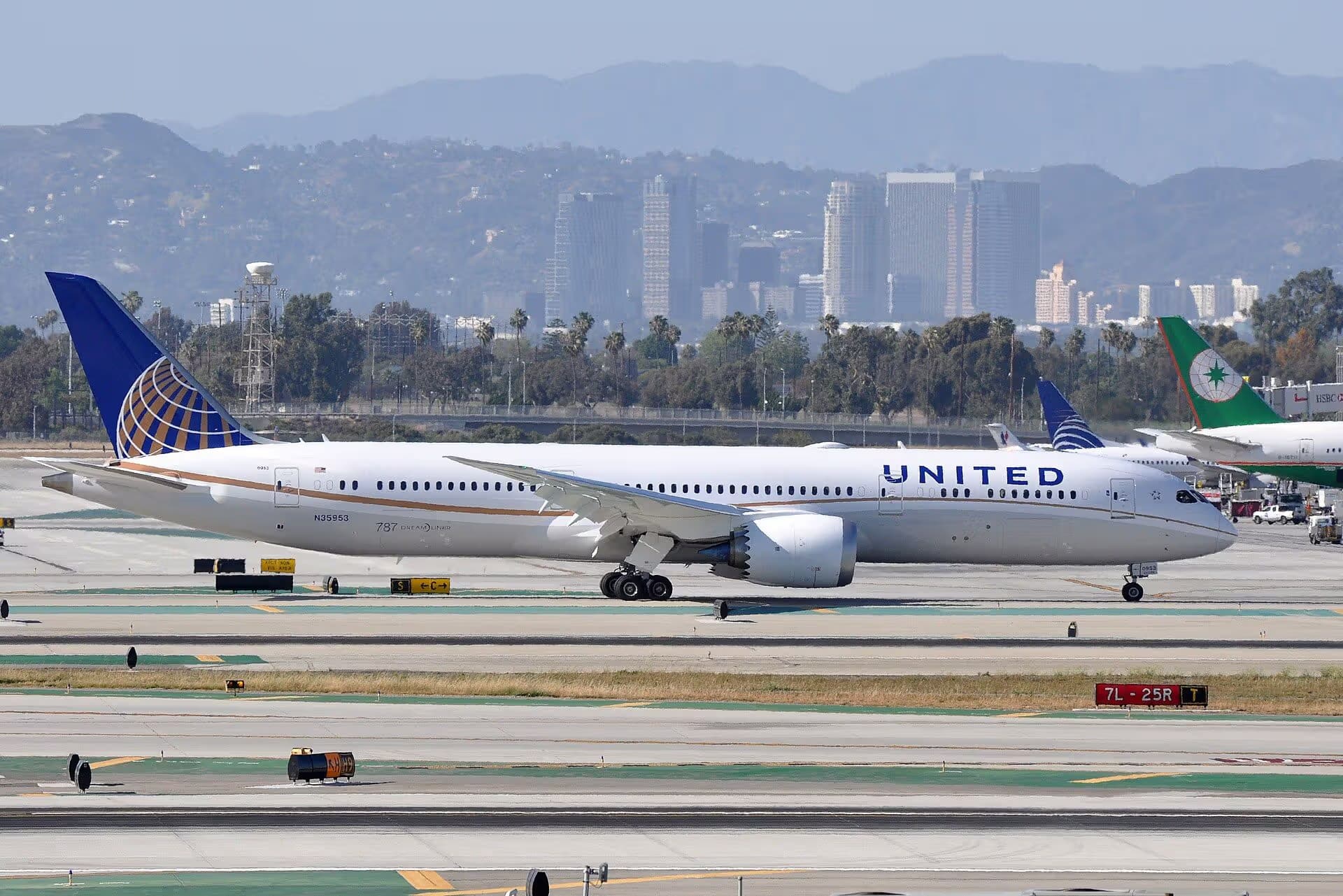 N35953 — Boeing