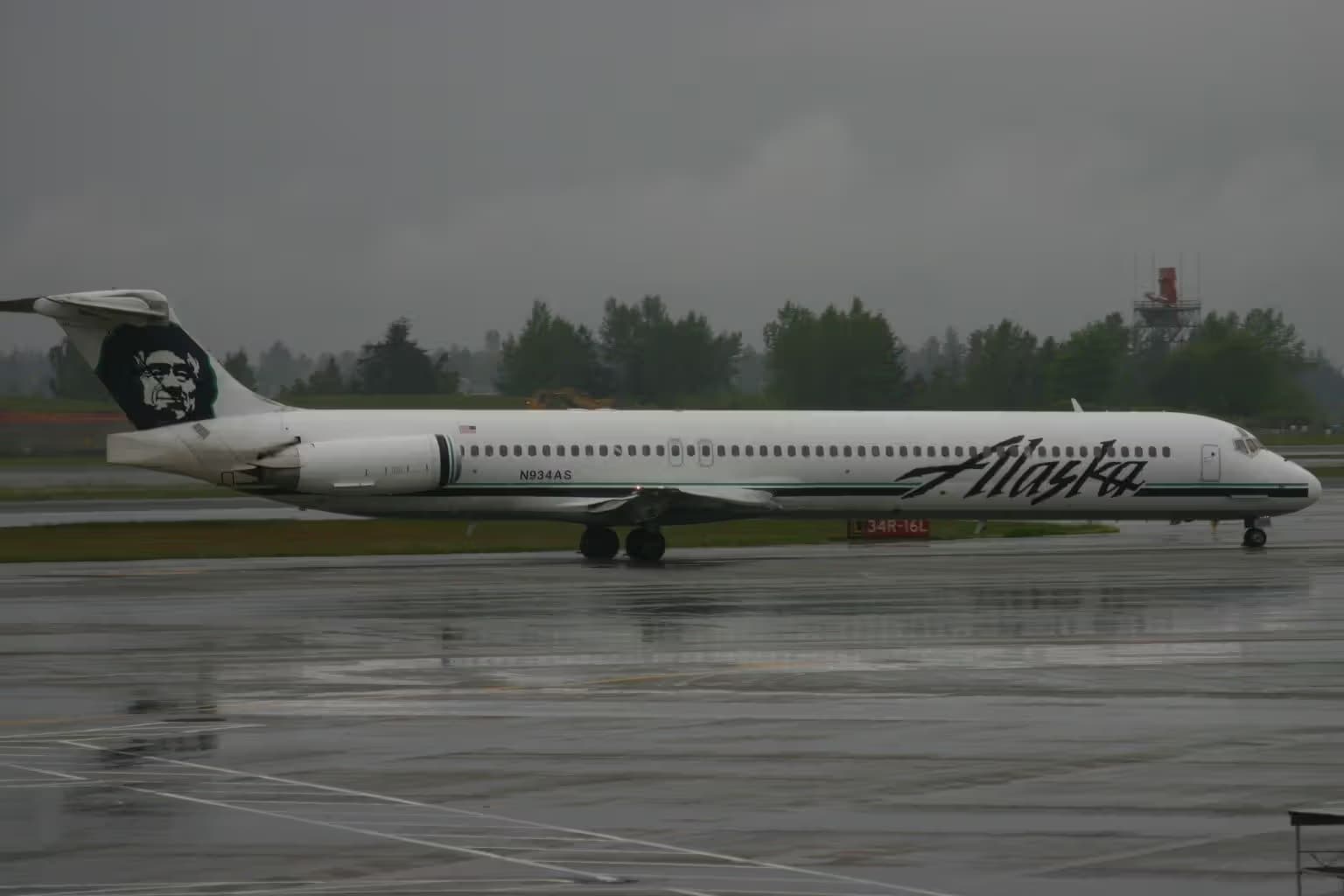 N934AS — Douglas