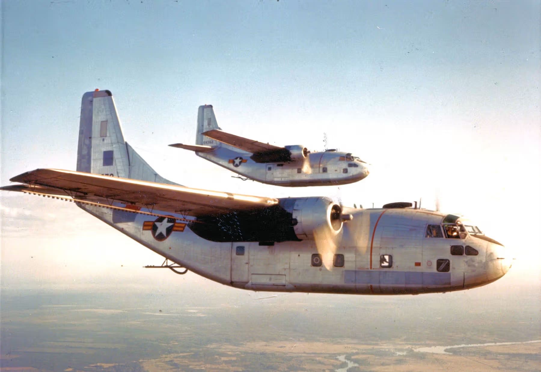 Unidentified — Twin-engine aircraft