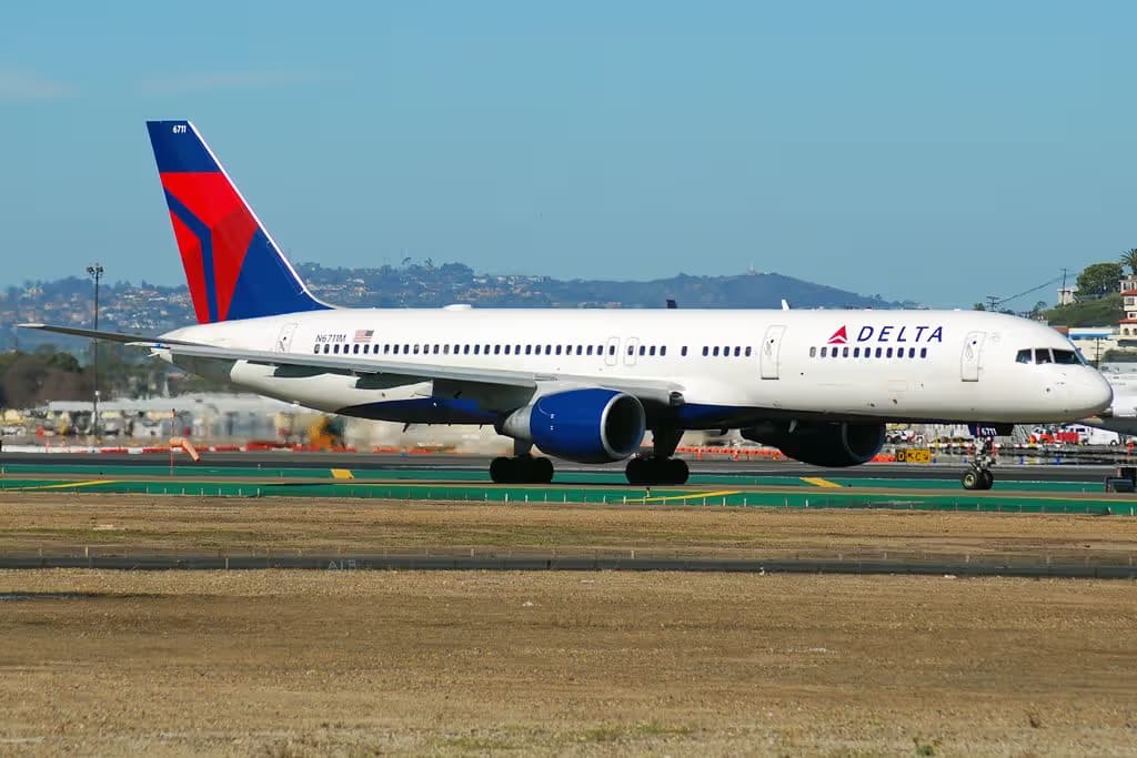N6711M — Boeing