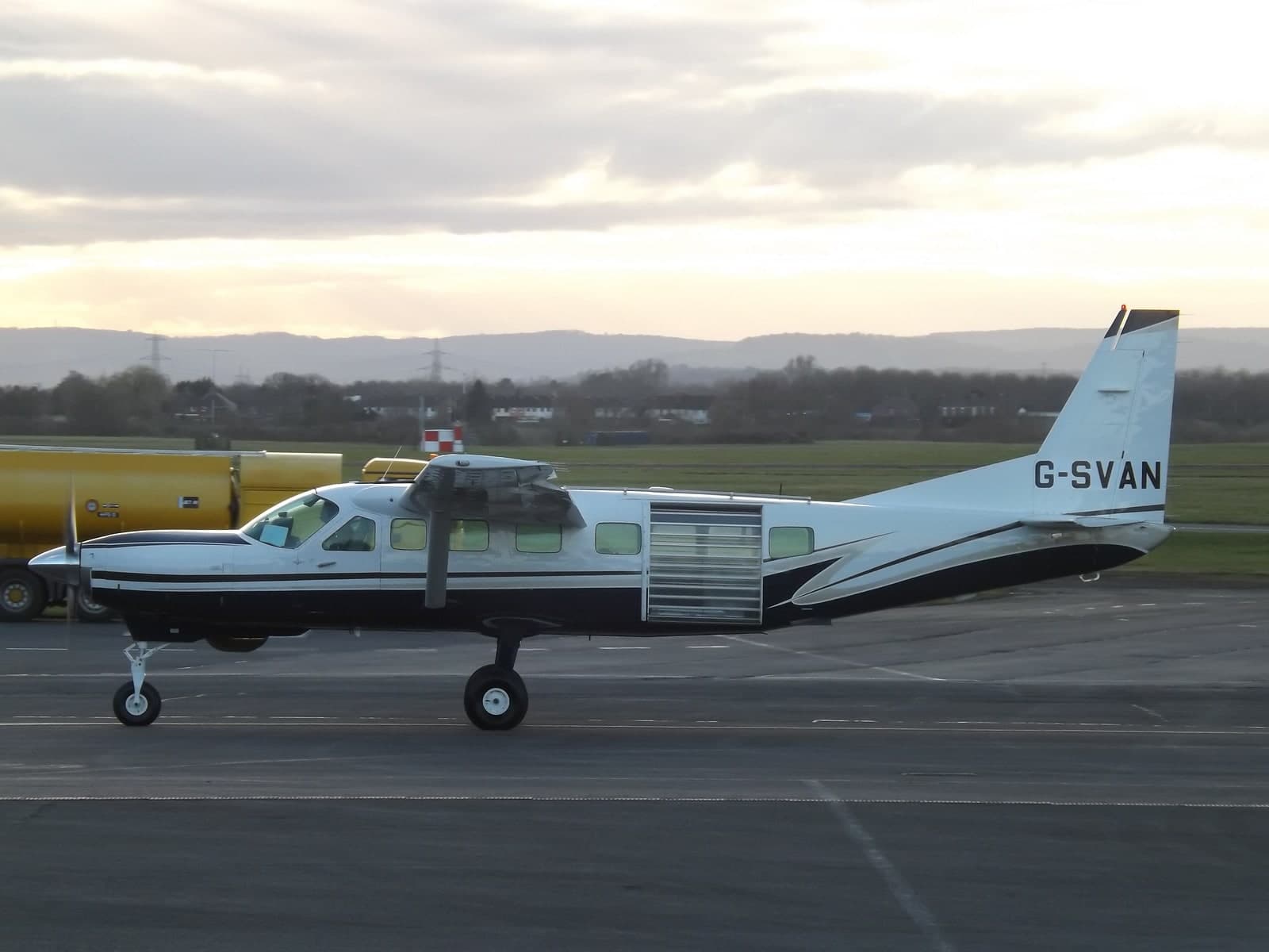 G-SVAN — Cessna