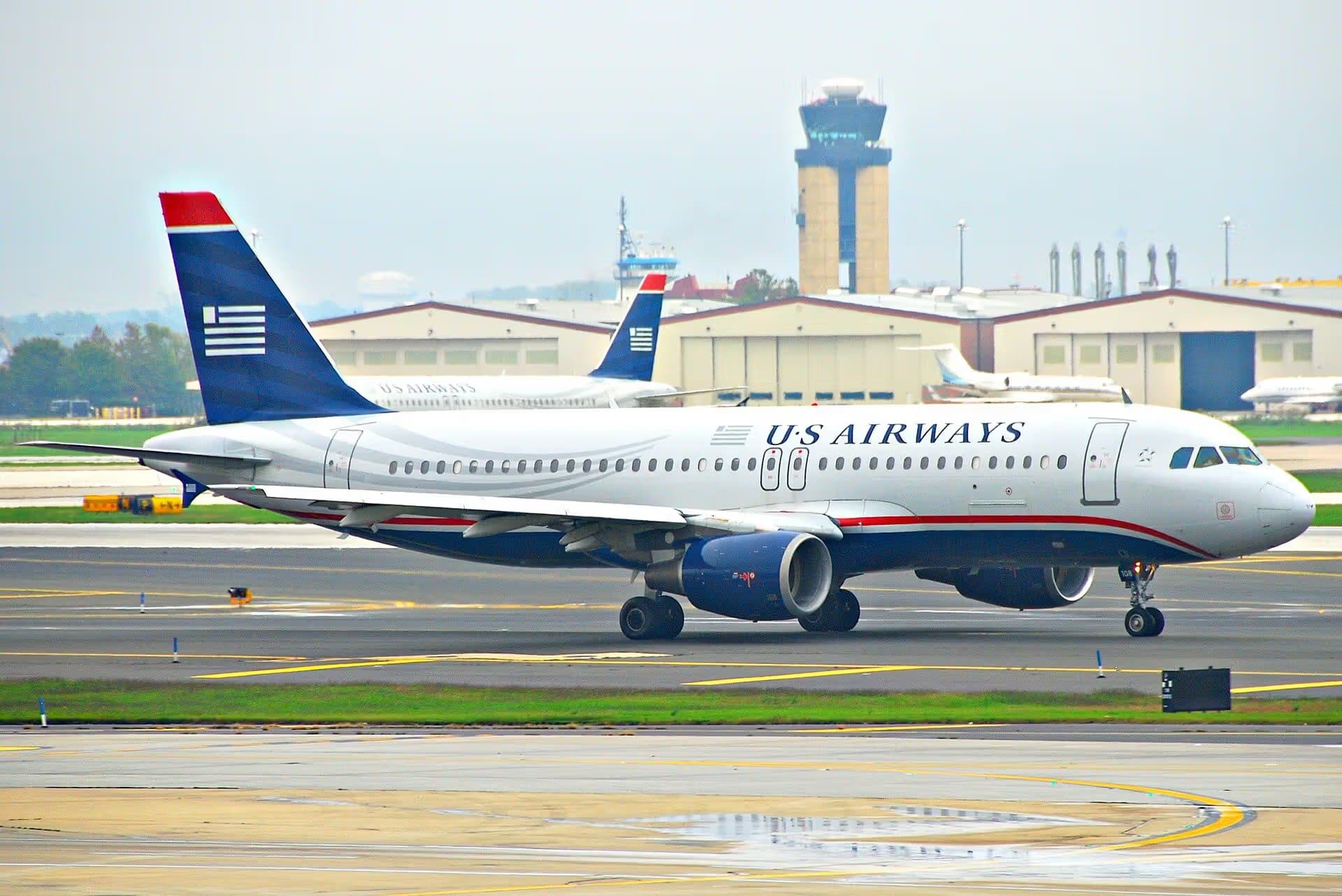 N108UW — Airbus